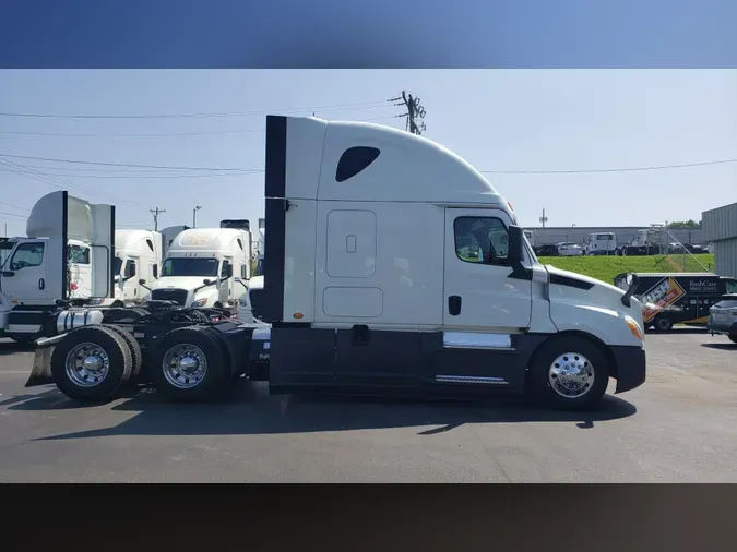 2020 Freightliner Cascadia