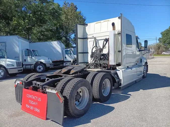 2020 NAVISTAR INTERNATIONAL LT625 SLPR CAB