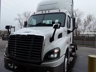 2018 FREIGHTLINER/MERCEDES CASCADIA 113