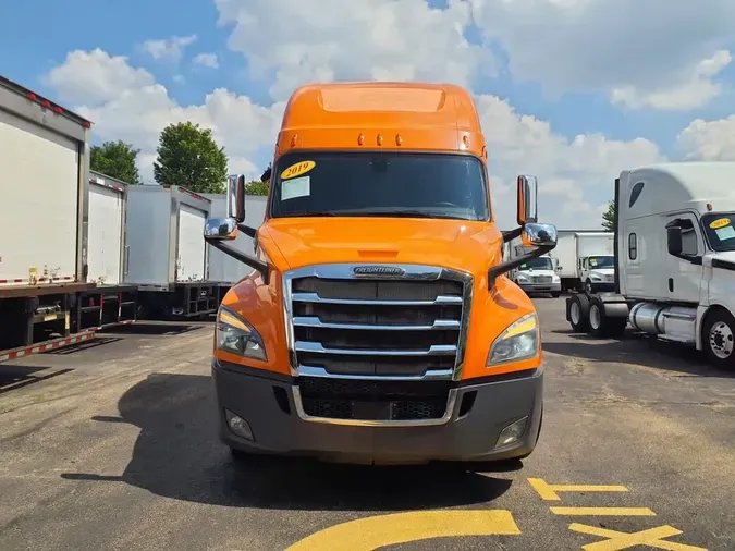 2019 FREIGHTLINER NEW CASCADIA PX12664