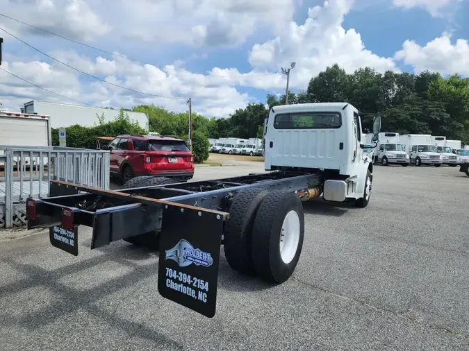 2018 FREIGHTLINER M2 106
