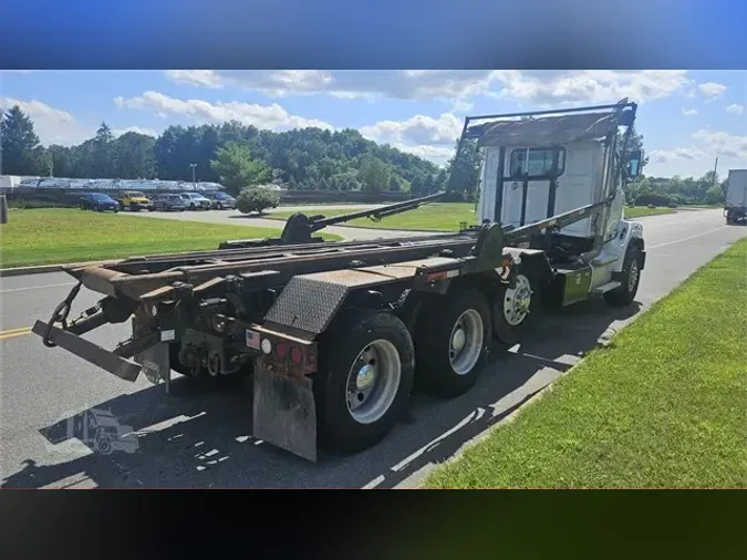 2019 WESTERN STAR 4700