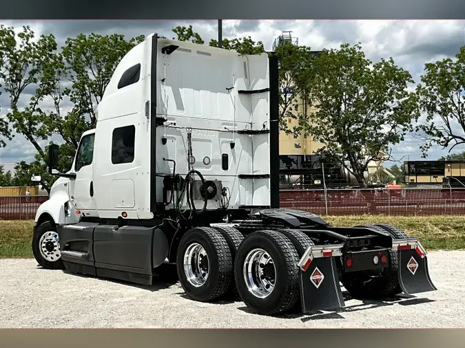 2021 INT LT625 6x4