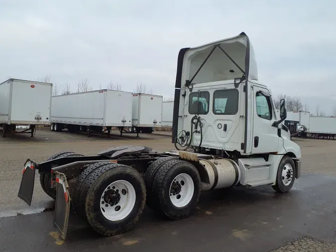 2020 FREIGHTLINER/MERCEDES NEW CASCADIA PX12664