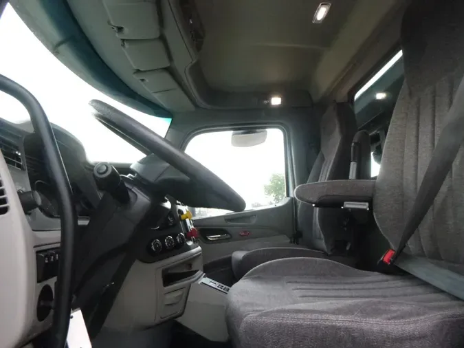 2018 Peterbilt 567