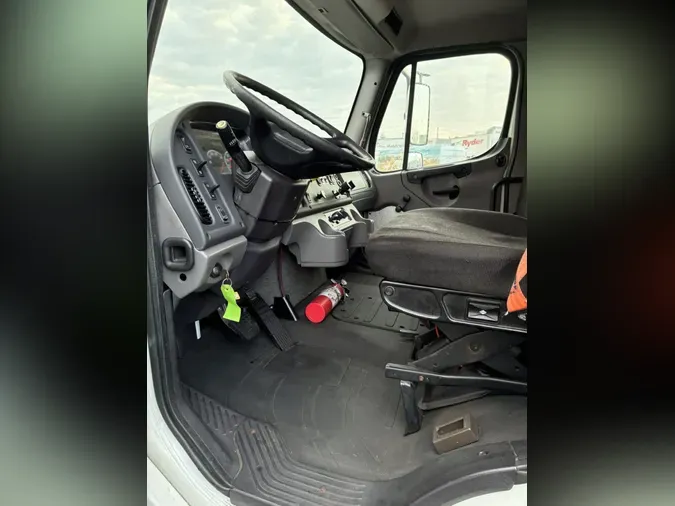 2016 FREIGHTLINER/MERCEDES M2 106a9eac7039c76752f255b429e9323c8b8