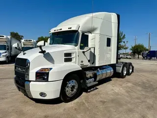 2020 MACK AN64T70