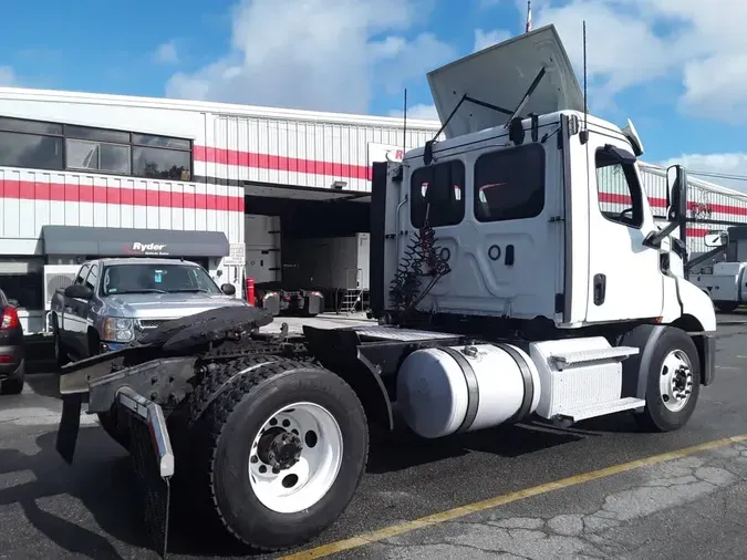 2020 FREIGHTLINER/MERCEDES NEW CASCADIA 116