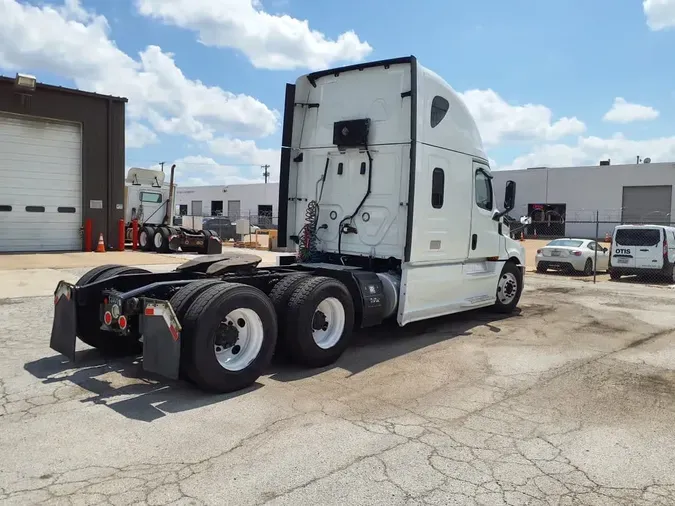 2019 FREIGHTLINER NEW CASCADIA PX12664