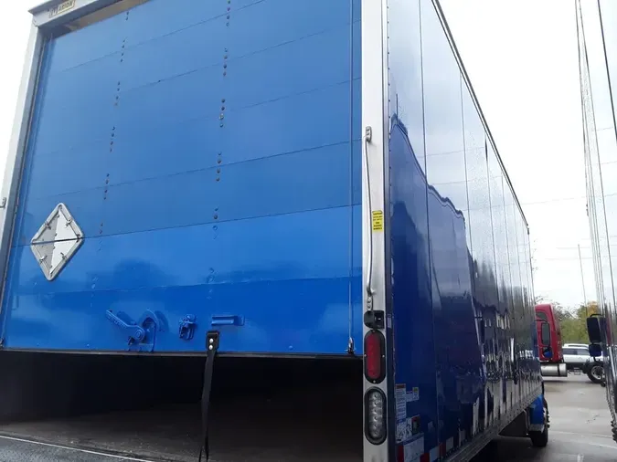 2022 FREIGHTLINER/MERCEDES M2 106