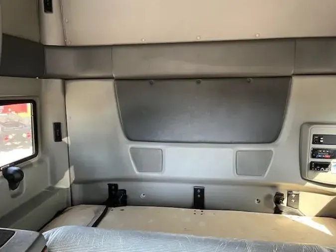 2021 International LT625