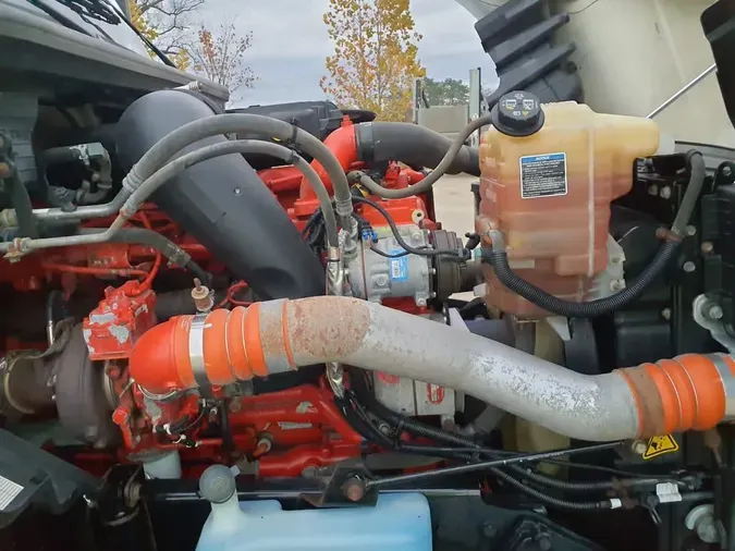 2019 NAVISTAR INTERNATIONAL LT625 DAYCAB T/Aa9f3f40851a02600d38854e500992e02