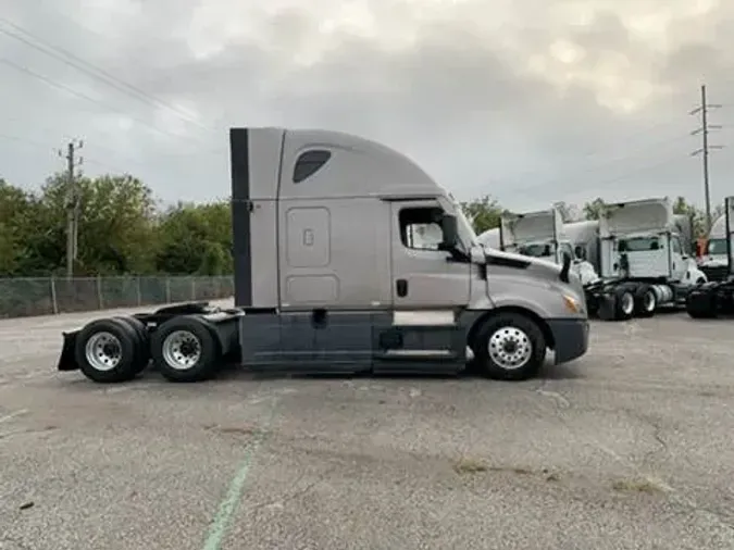 2021 Freightliner Cascadia