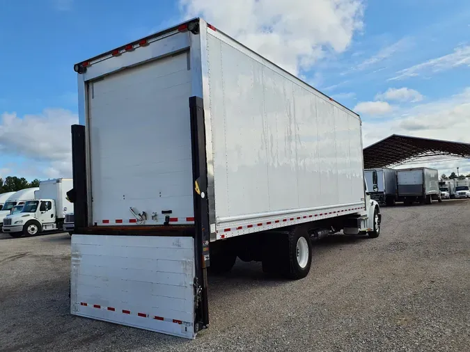 2017 FREIGHTLINER/MERCEDES M2 106