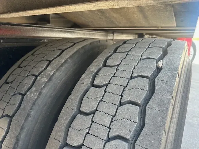 2017 FREIGHTLINER M2