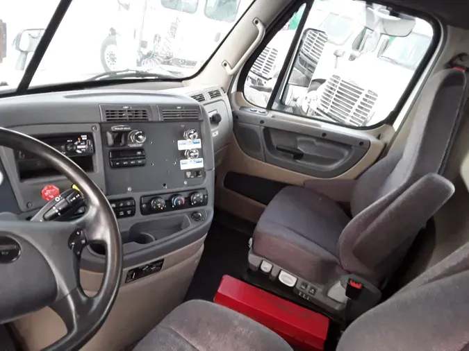 2019 FREIGHTLINER/MERCEDES CASCADIA 125