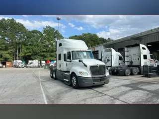 2022 International LT