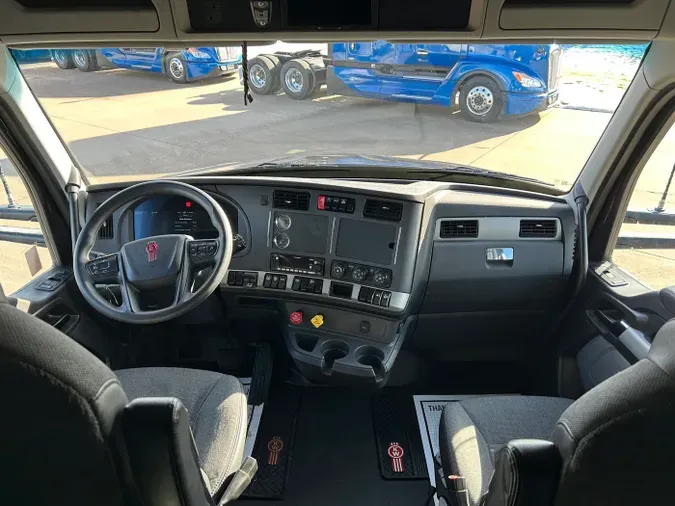 2022 Kenworth T680