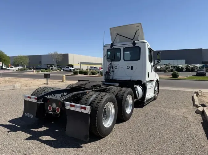 2022 FREIGHTLINER/MERCEDES NEW CASCADIA PX12664