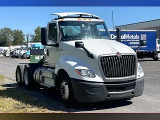 2022 INT LT625 6x4