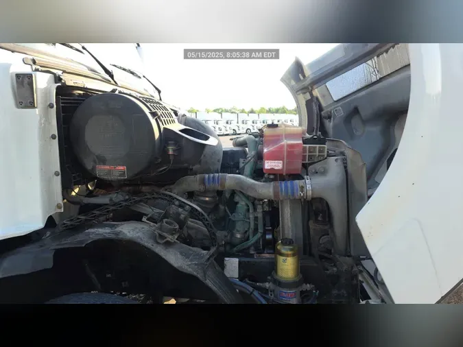 2018 Volvo VNL300