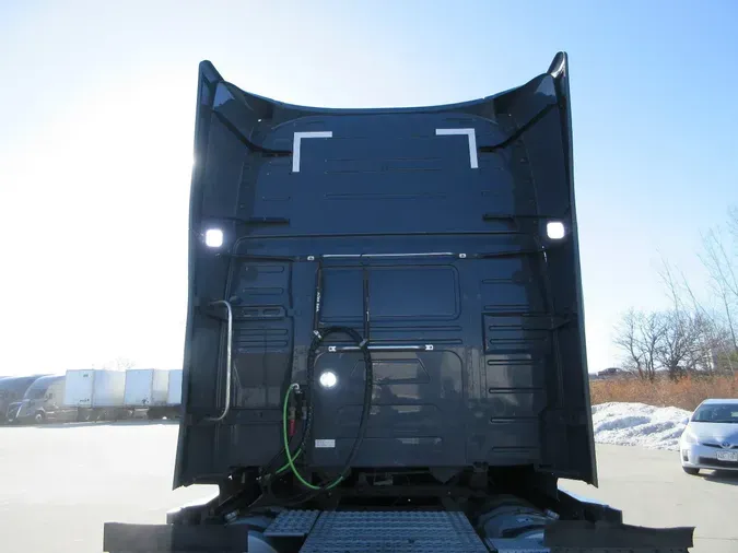 2024 VOLVO VNL64T760aa03f50a43d029f4d434f0c2faffeb38