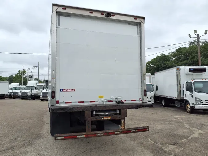 2018 FREIGHTLINER M2 106