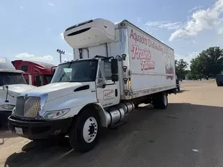 2012 INTERNATIONAL DURASTAR 4300