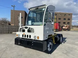 2022 Autocar ACTT42