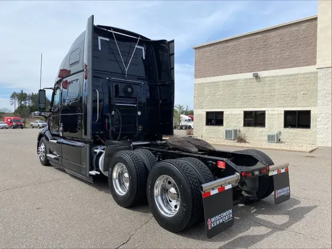 2021 Volvo VNL 860