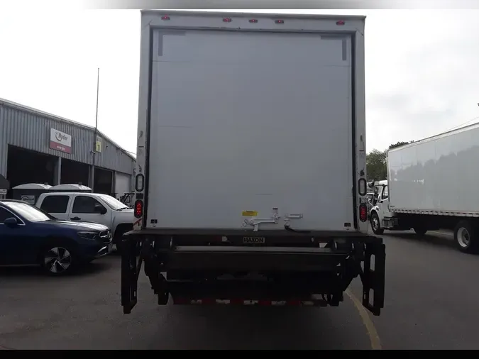 2016 FREIGHTLINER M2 106