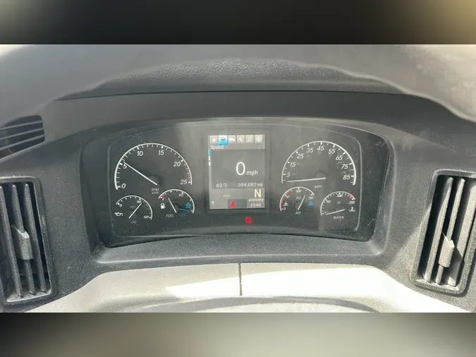 2021 Freightliner Cascadia 126