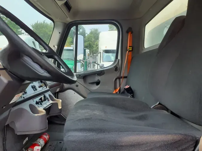 2019 FREIGHTLINER/MERCEDES M2 106aa07d686241b4da0652433fde48f9955