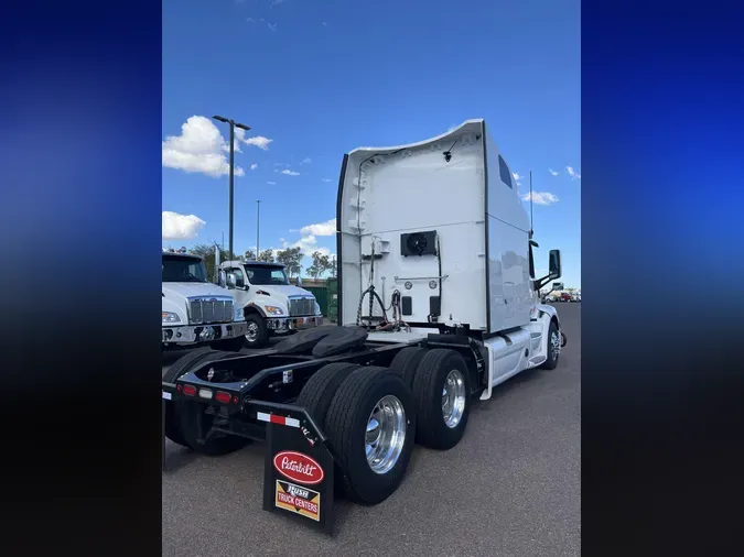 2022 Peterbilt 579