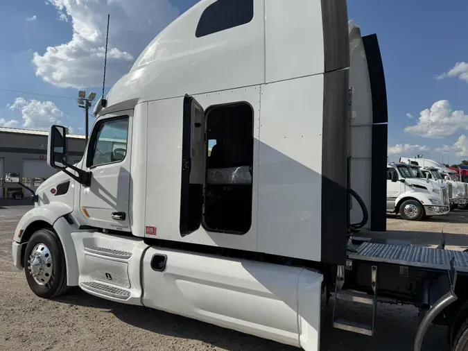2022 Peterbilt 579