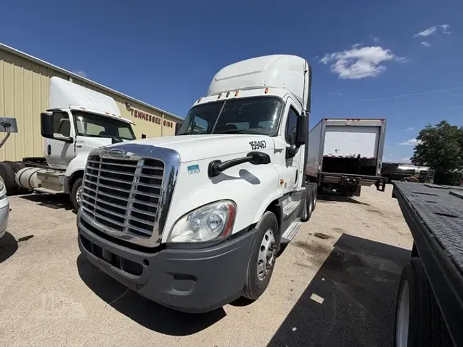 2015 FREIGHTLINER CASCADIA 125aa0f0489972aa74261722c7d112c4514
