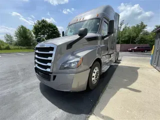 2020 FREIGHTLINER CASCADEVO1