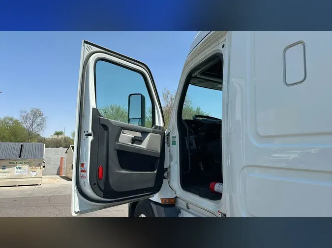 2020 Freightliner Cascadia