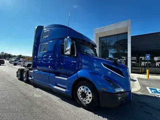 2021 Volvo VNL64T860