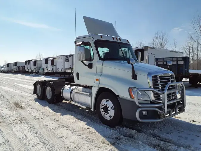 2020 FREIGHTLINER/MERCEDES CASCADIA 125