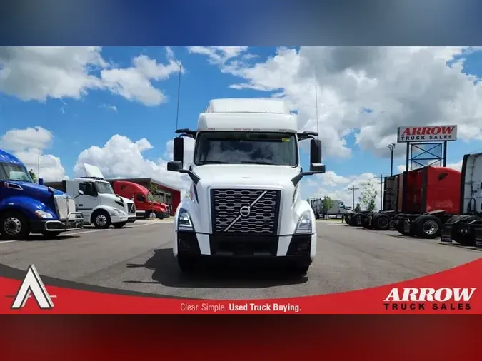 2021 VOLVO VNL740