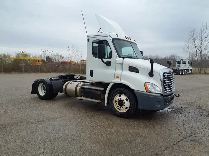 2018 FREIGHTLINER/MERCEDES CASCADIA 113