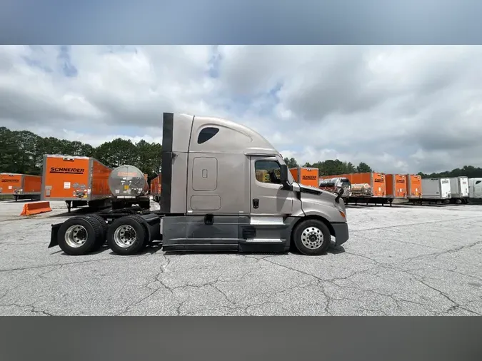 2022 Freightliner Cascadia 126aa19cecf7ac1fb325fd418ca287f2a0a