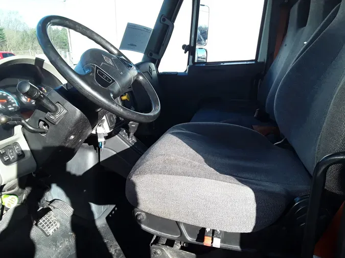 2016 NAVISTAR INTERNATIONAL 4300