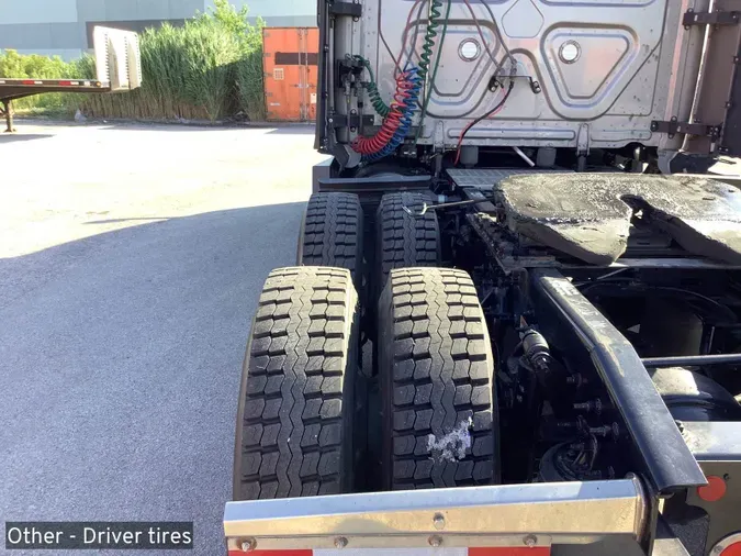 2023 Freightliner Cascadia 126
