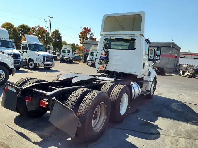 2018 NAVISTAR INTERNATIONAL LT625 DAYCAB T/A