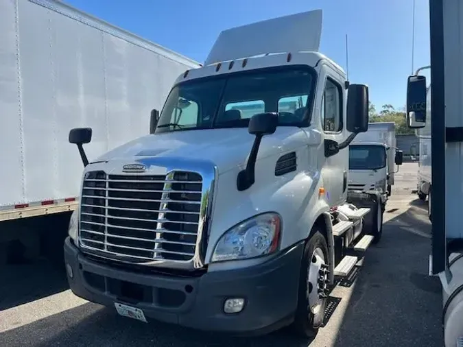 2015 FREIGHTLINER/MERCEDES CASCADIA 113aa1ecb5f10e0077b247cf2f7e6d44239