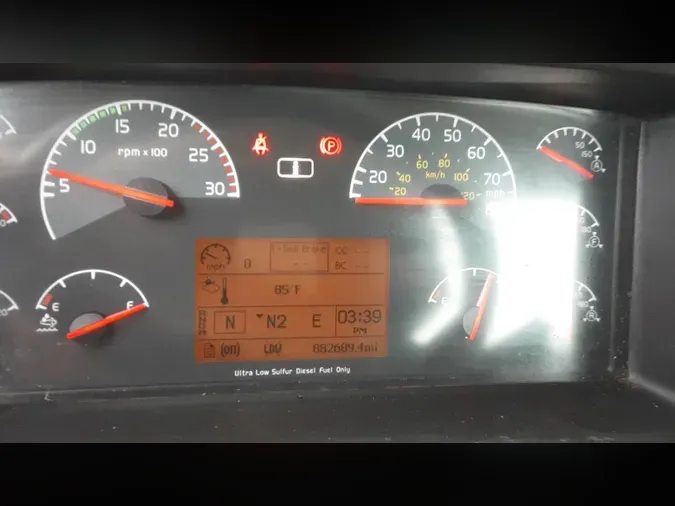 2018 Volvo VNL300