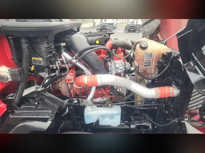 2020 INTERNATIONAL LT