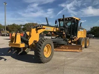 2018 John Deere 670G